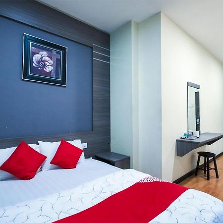 Capital O 812 Hotel Smc Seksyen 13 Shah Alam Ngoại thất bức ảnh