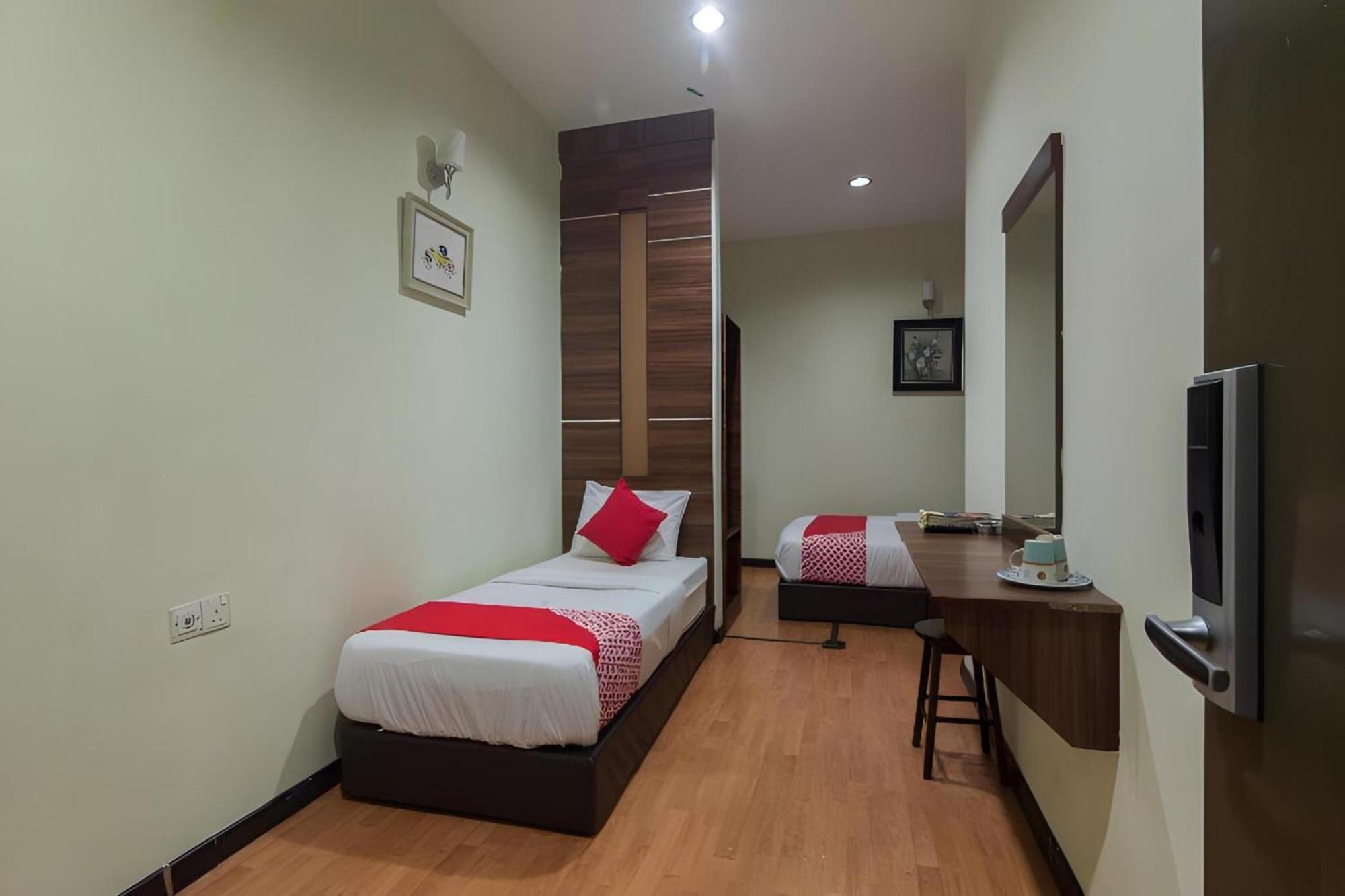Capital O 812 Hotel Smc Seksyen 13 Shah Alam Ngoại thất bức ảnh
