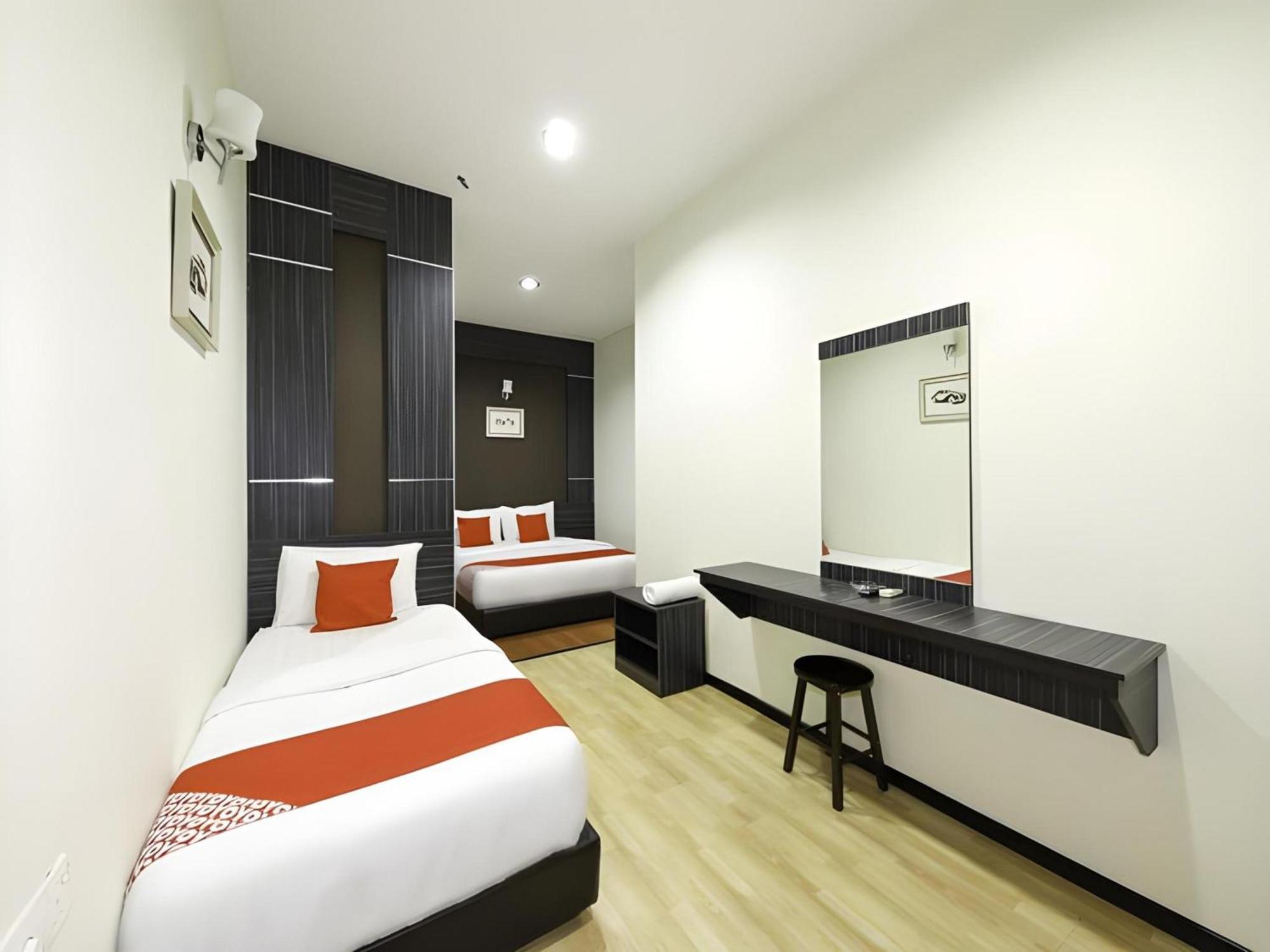 Capital O 812 Hotel Smc Seksyen 13 Shah Alam Ngoại thất bức ảnh